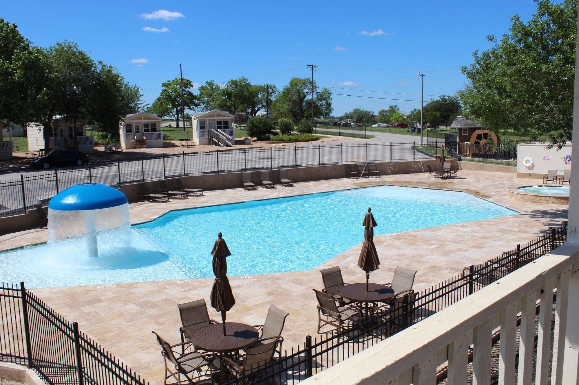 Hotel Sun Retreats Texas Hill Country New Braunfels Exterior foto