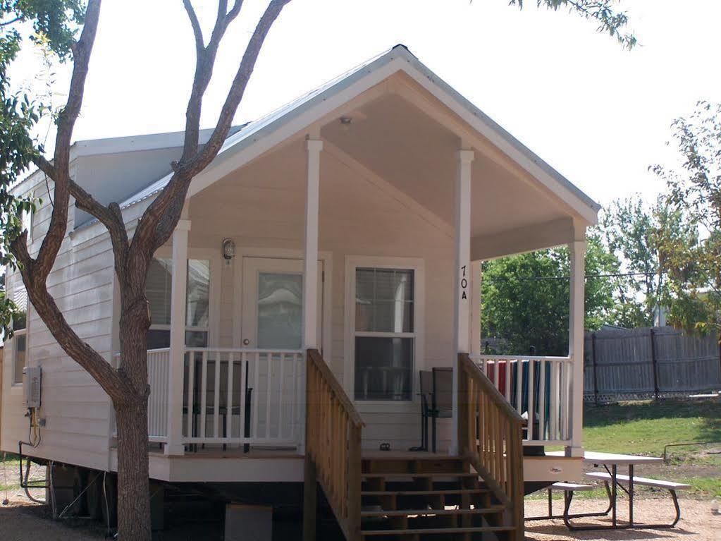 Hotel Sun Retreats Texas Hill Country New Braunfels Exterior foto